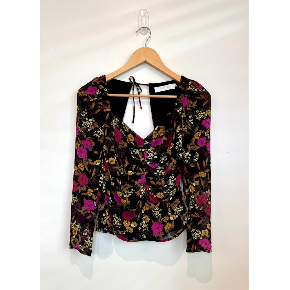 ASTR the Label Floral Sweetheart Blouse – Small